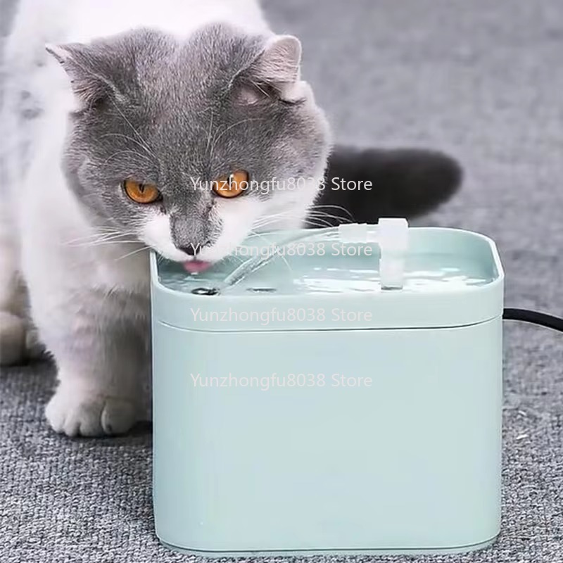 Distributore automatico di acq - Pet Feeders recensione e prezzo