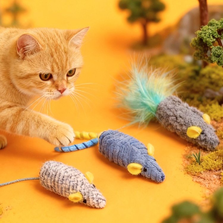 Giocattoli per gatti 3 pezzi P - Catnip Interactive Plush Mouse recensione e prezzo