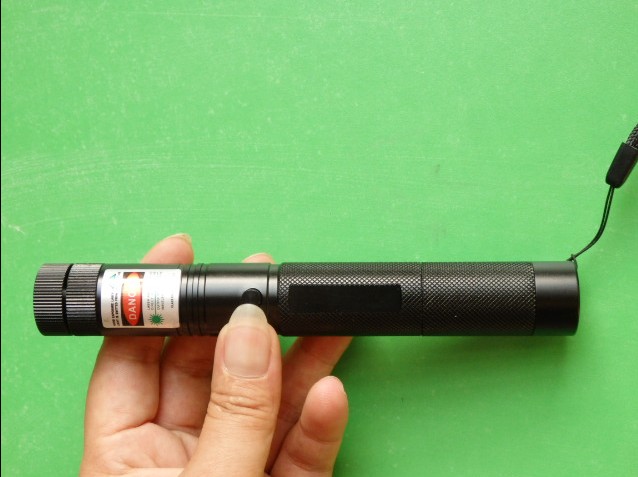 Puntatore Laser Verde ad Alta  - Laser Pointer Cat Toy Automatic recensione e prezzo